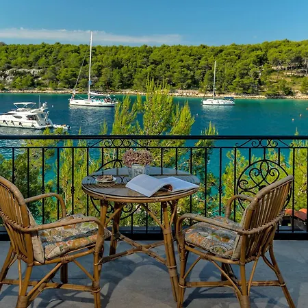 Willa Hidden Heaven Private - Heated Pool Milna (Brac)