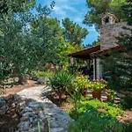 Villa Hidden Heaven Private - Heated Pool