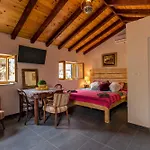 Hidden Heaven Private - Heated Pool Villa *