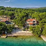 Hidden Heaven Private - Heated Pool * Milna (Brac)