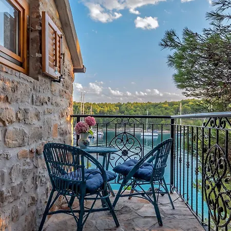 Hidden Heaven Private - Heated Pool Villa Milna (Brac)