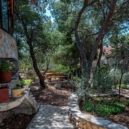 Hidden Heaven Private - Heated Pool Milna (Brac)