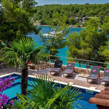 וילה Hidden Heaven Private - Heated Pool *