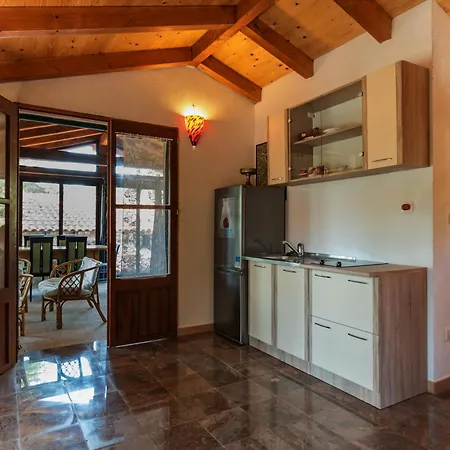Villa Hidden Heaven Private - Heated Pool