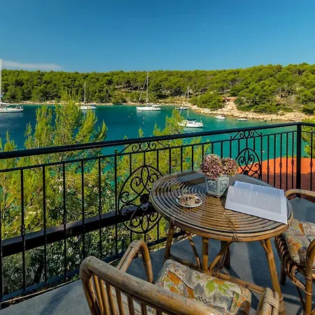 Hidden Heaven Private - Heated Pool Villa Milna (Brac)