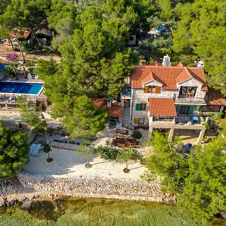 Hidden Heaven Private - Heated Pool Вилла *