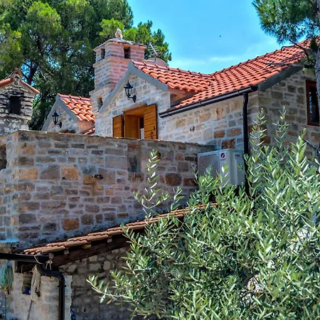 Hidden Heaven Private - Heated Pool וילה