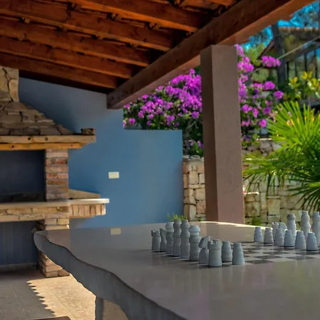 וילה Hidden Heaven Private - Heated Pool מילנה