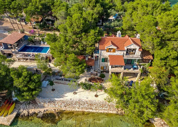 Hidden Heaven Private - Heated Pool Vila *