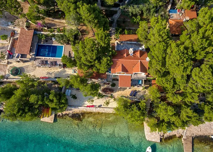 Vila Hidden Heaven Private - Heated Pool